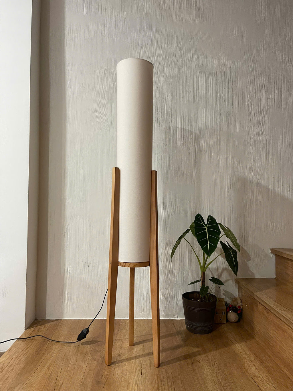 Compact Organic Wood Floor Lamp